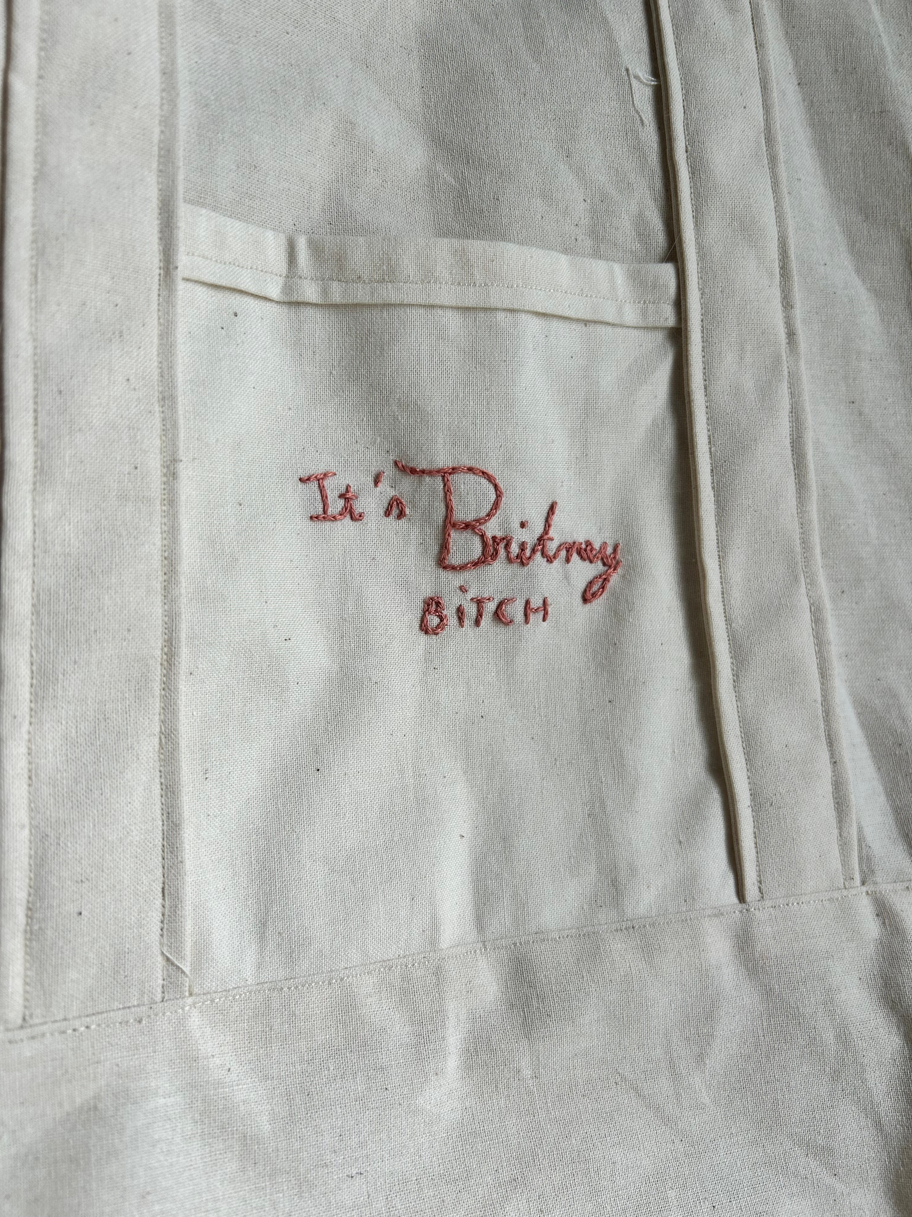Tote bag avec texte brodé
