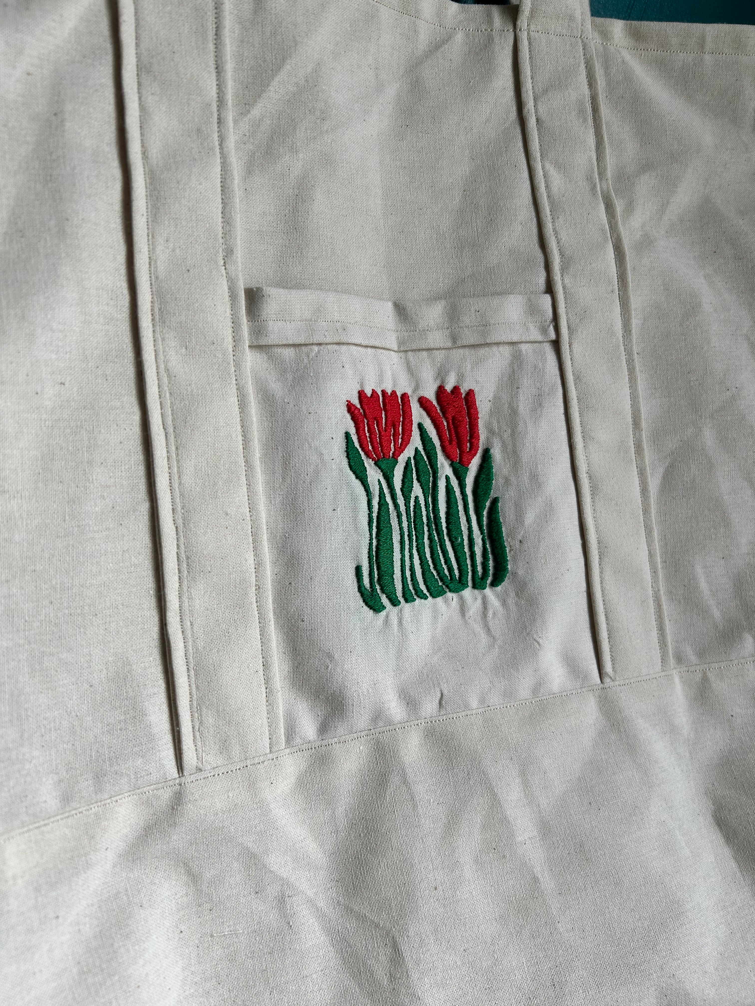 Tote bag avec illustration brodée