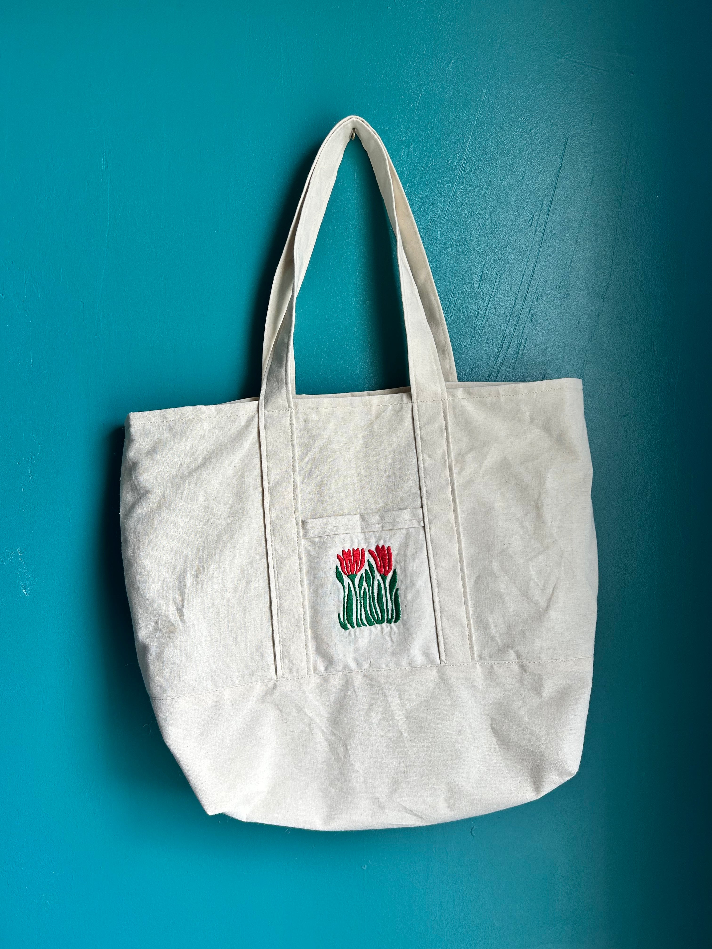 Tote bag avec illustration brodée